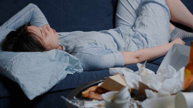 Can Insufficient Sleep Trigger Increased Hunger?