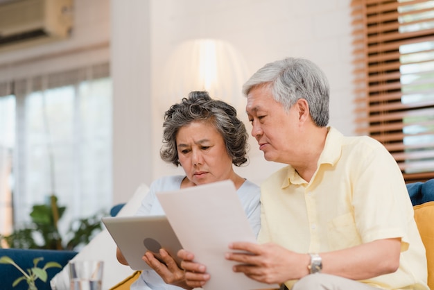 Strategies for Supporting Elderly Parents Amidst a Hectic Lifestyle